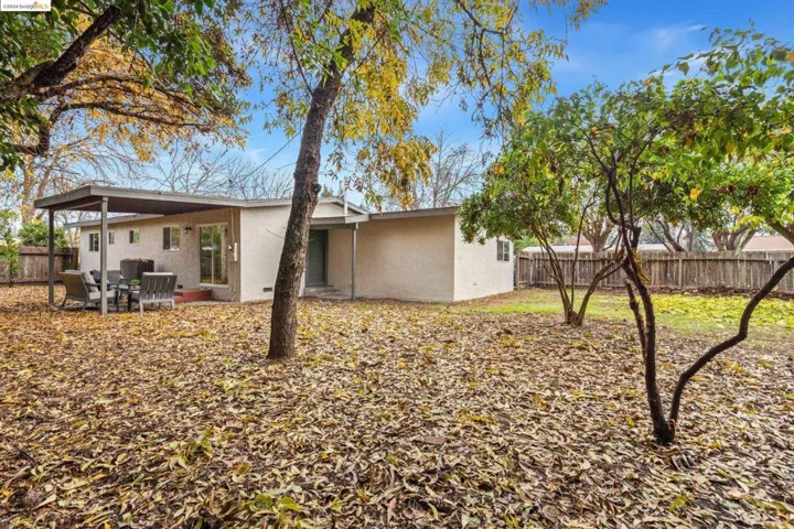 1521 Hansen Ave, Merced, California 95340