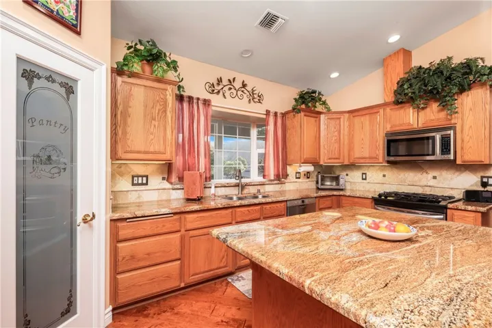 1911 Leandro Road, Acton, California 93510