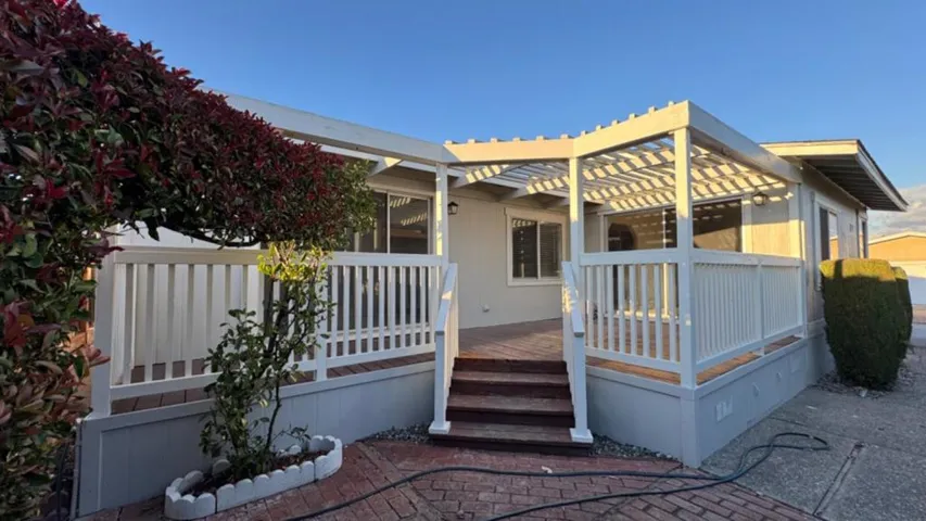 464 Chateau La Salle Drive, San Jose, California 95111