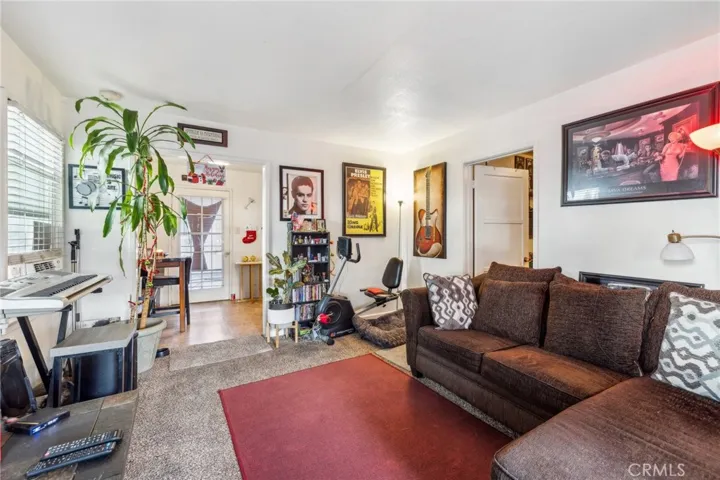 7726 Pickering Avenue, Whittier, California 90602