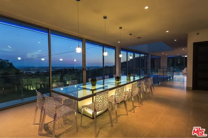 6447 Weidlake Drive, Los Angeles, California 90068