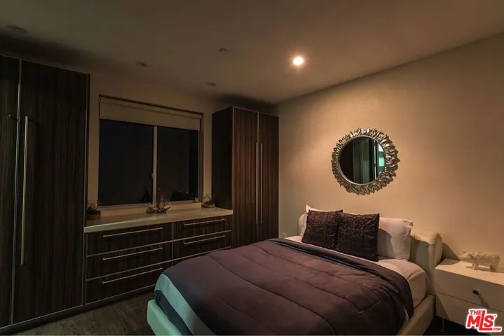 6447 Weidlake Drive, Los Angeles, California 90068