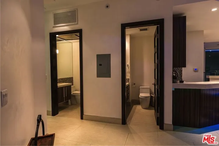 6447 Weidlake Drive, Los Angeles, California 90068