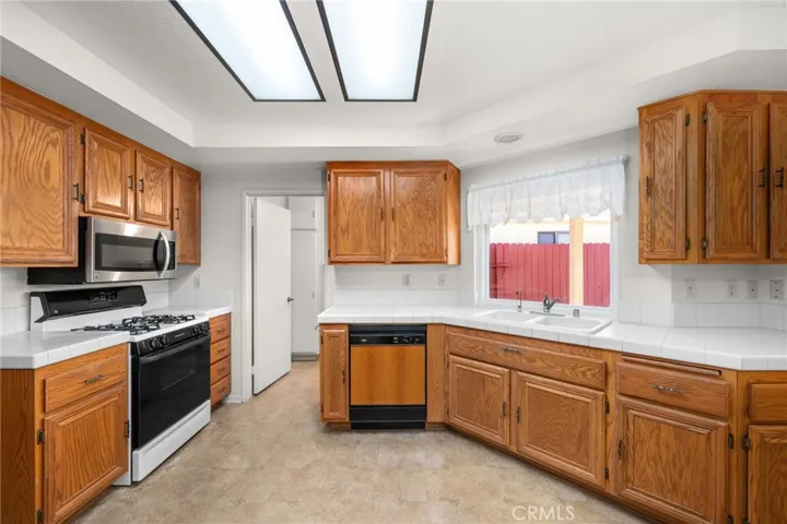 765 Ensenada Drive, Hemet, California 92545