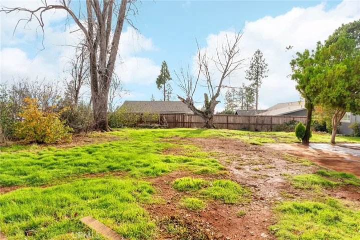 5690 Paradise Avenue, Paradise, California 95969