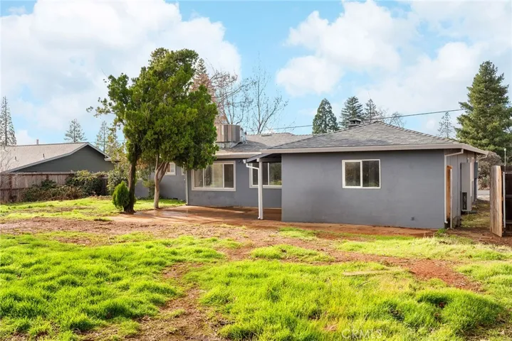 5690 Paradise Avenue, Paradise, California 95969