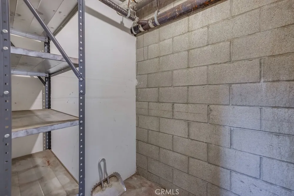 17230 Chatsworth Street 1, Granada Hills, California 91344 home-pic-12
