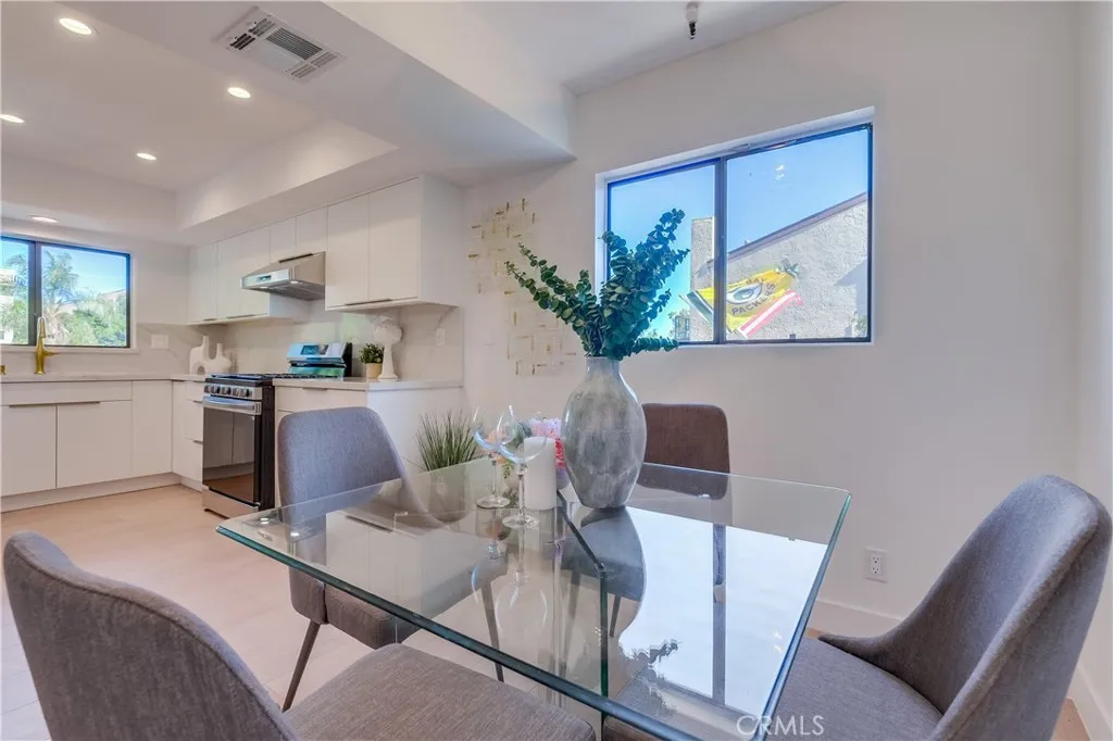 17230 Chatsworth Street 1, Granada Hills, California 91344 home-pic-1