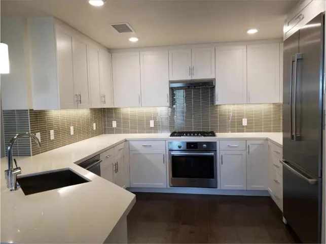 657 Walnut Street 323, San Carlos, California 94070