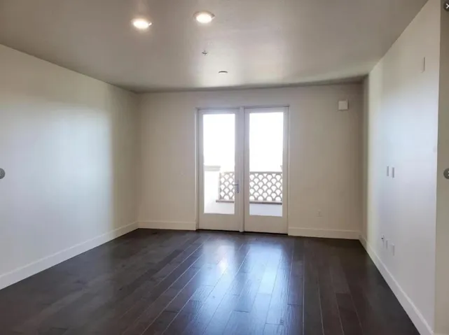 657 Walnut Street 323, San Carlos, California 94070