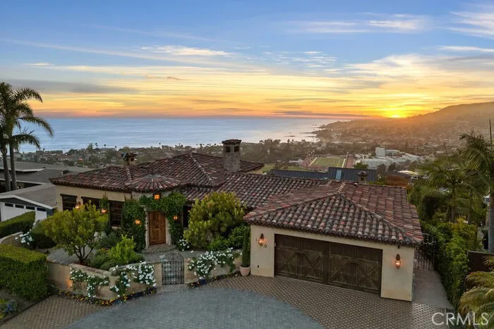 1330 Temple Hills Drive, Laguna Beach, California 92651, 4 Bedrooms Bedrooms, ,5 BathroomsBathrooms,Residential,For Sale,Temple Hills,LG24249912