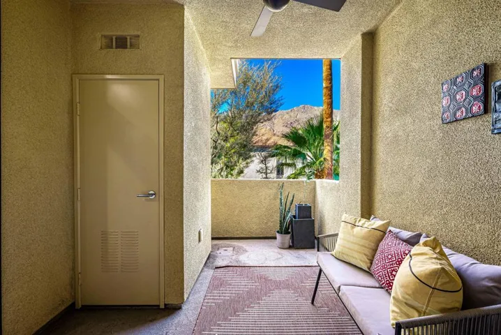 23-web-or-mls-PE_Palm_OPMG_1224_023