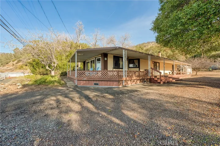 11442 Lakeshore Drive, Clearlake, California 95422