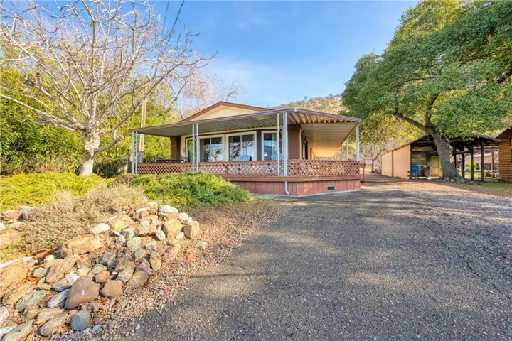 11442 Lakeshore Drive, Clearlake, California 95422