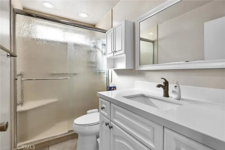 Level 1 Bathroom