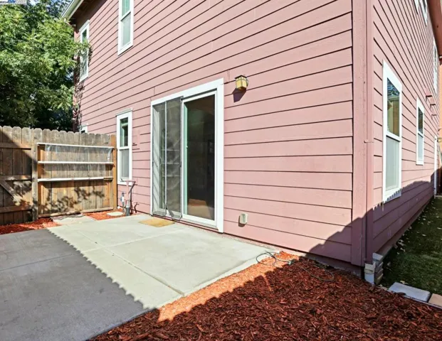 2014 S Street, Sacramento, California 95811