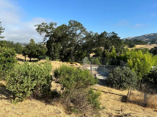 2250 Riebli Road, Santa Rosa, California 95404