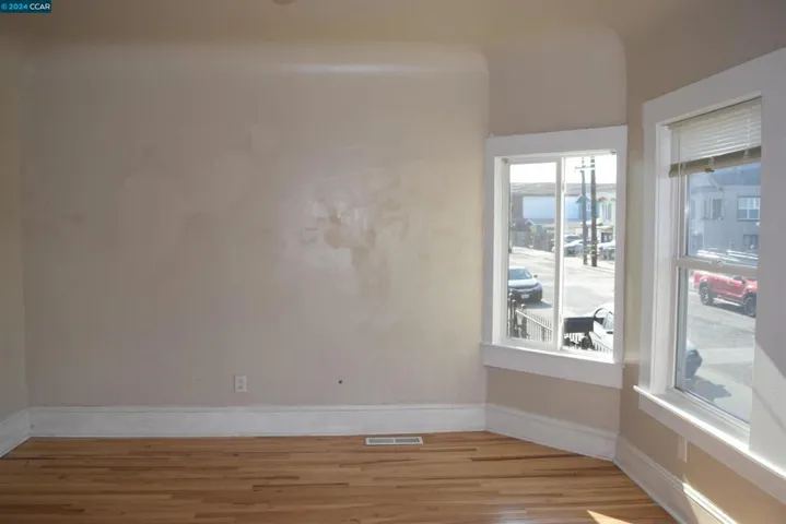 466 4th St, Richmond, California 94801