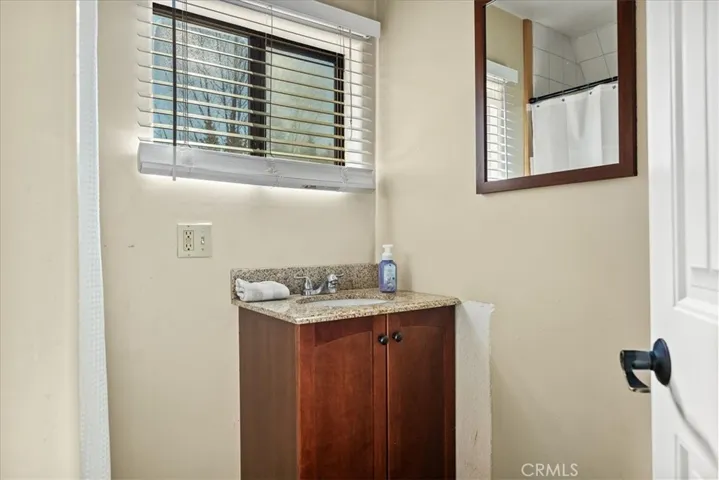 729 Eucalyptus Road, Cedar Glen, California 92321
