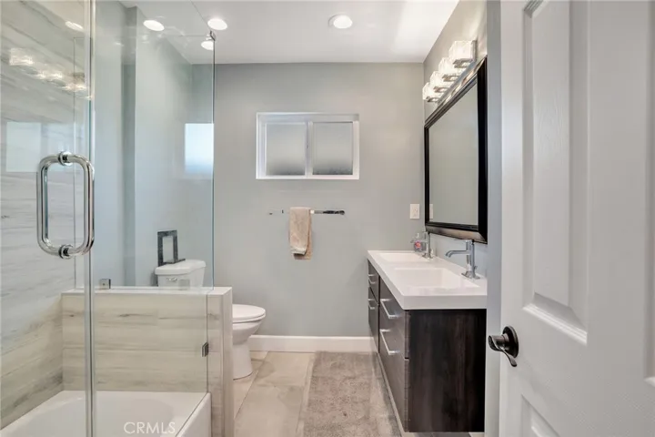 20807 Vose Street, Winnetka, California 91306