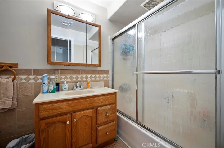 22660 Calvert Street, Woodland Hills, California 91367