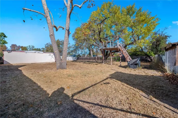 22660 Calvert Street, Woodland Hills, California 91367