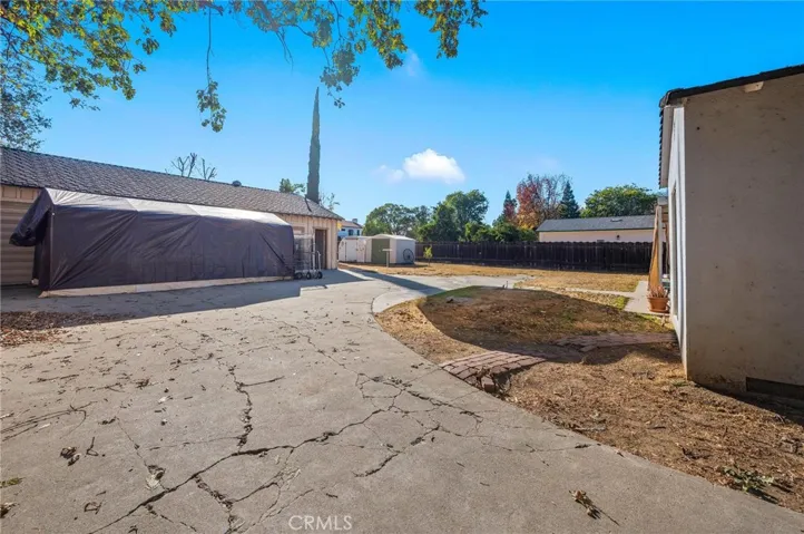 22660 Calvert Street, Woodland Hills, California 91367