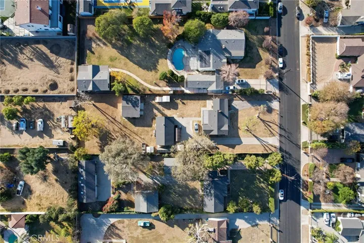 22660 Calvert Street, Woodland Hills, California 91367