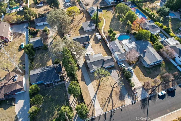 22660 Calvert Street, Woodland Hills, California 91367