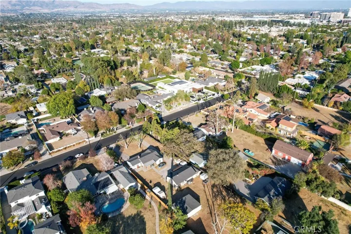 22660 Calvert Street, Woodland Hills, California 91367