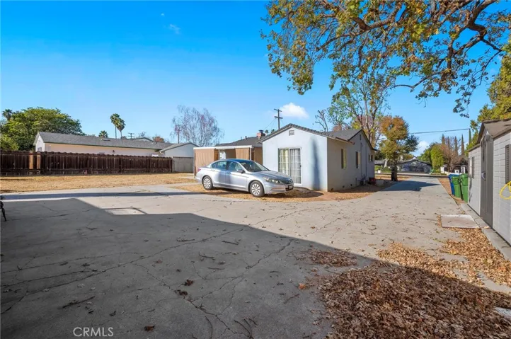 22660 Calvert Street, Woodland Hills, California 91367