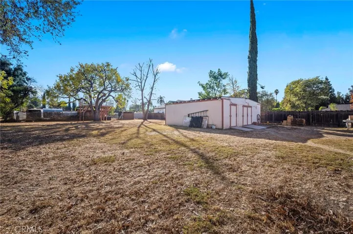 22660 Calvert Street, Woodland Hills, California 91367