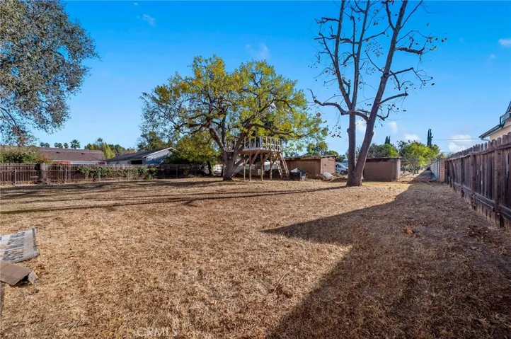 22660 Calvert Street, Woodland Hills, California 91367