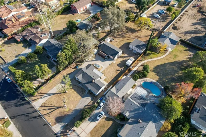 22660 Calvert Street, Woodland Hills, California 91367