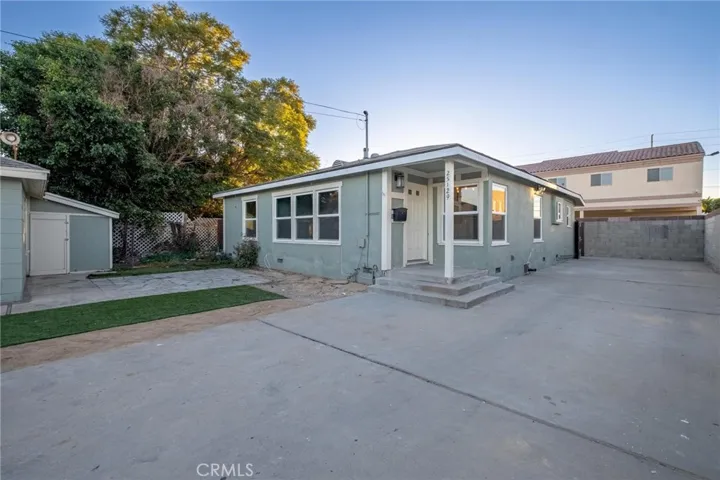 25129 Woodward Avenue, Lomita, California 90717