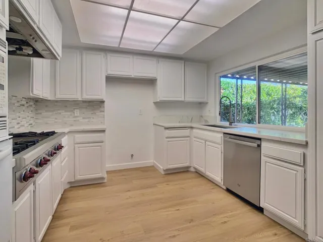 12503 Ridgeton Drive, Lakeside, California 92040