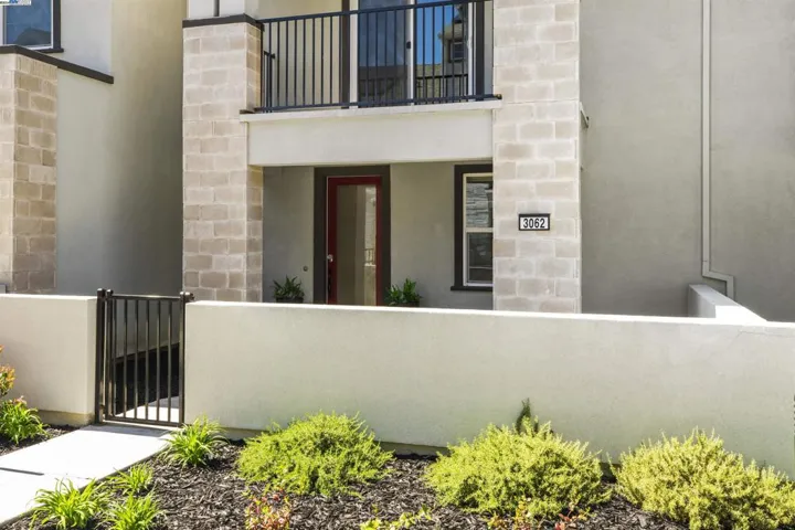 3062 Beaded Mist Walk, Sacramento, California 95833