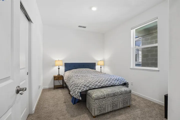 3062 Beaded Mist Walk, Sacramento, California 95833