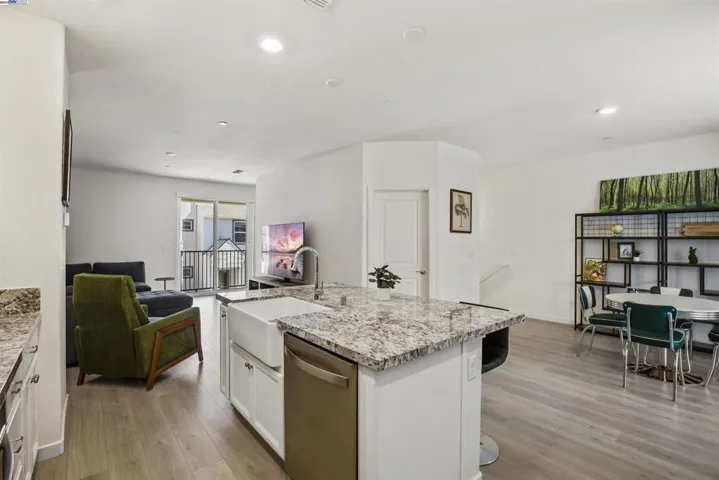 3062 Beaded Mist Walk, Sacramento, California 95833