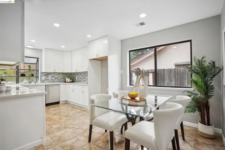 830 Rose Dr, Benicia, California 94510