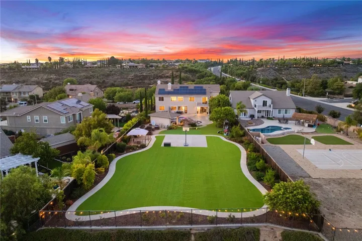 34255 Starpoint Street, Temecula, California 92592