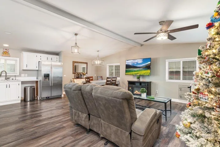 1638 Calavo Road 74, Fallbrook, California 92028