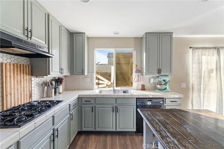 14626 Crossing Trail, Victorville, California 92394