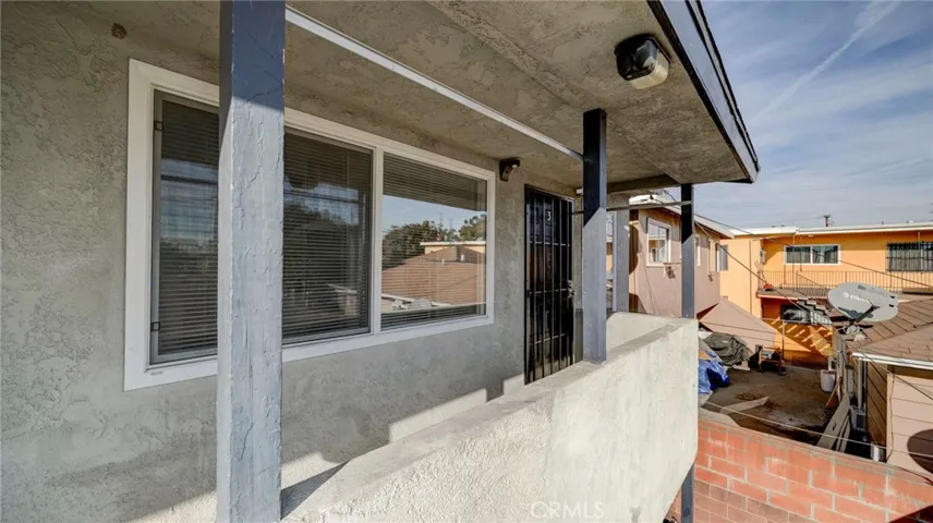 6759 Cherry Avenue, Long Beach, California 90805