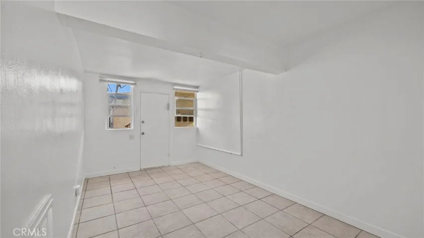 6759 Cherry Avenue, Long Beach, California 90805