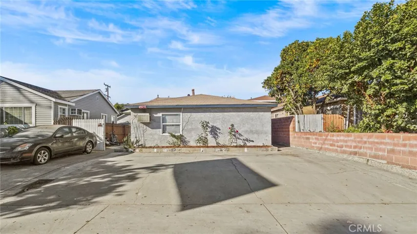 6759 Cherry Avenue, Long Beach, California 90805