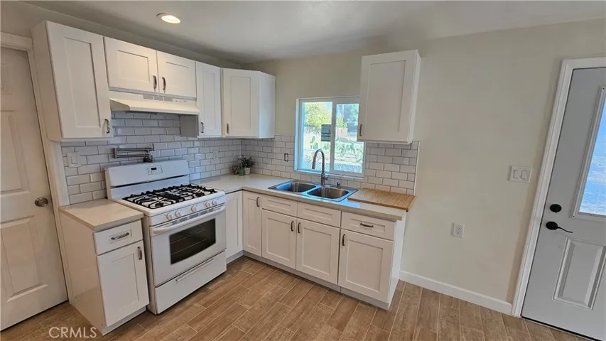 265 1/2 E M Street, Colton, California 92324