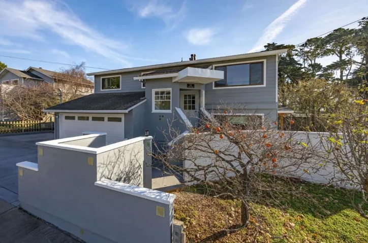 222 Avenue Granada, El Granada, California 94018
