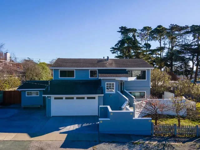 222 Avenue Granada, El Granada, California 94018