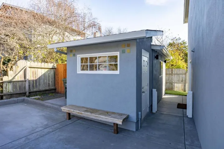 222 Avenue Granada, El Granada, California 94018